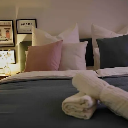 Lägenhet Luxurioeses Haus Im Trendviertel *